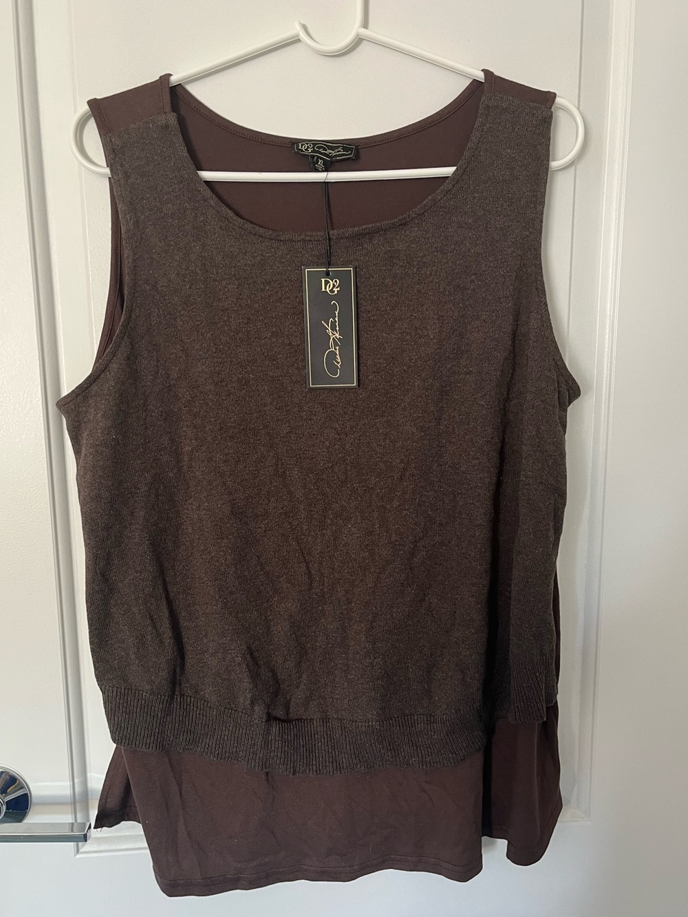 DG2 by Diane Gilman Brown Layered Knit Sleeveless Tank